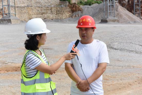 懷化市溆浦雷鋒石業(yè)回訪采訪圖