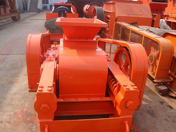 ��݁����C