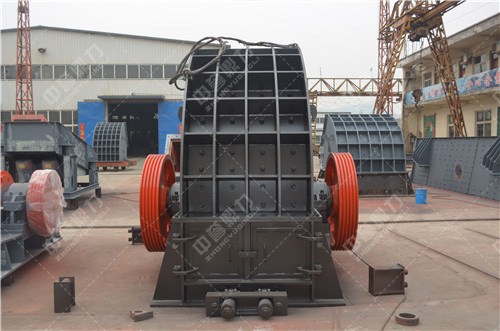 時產(chǎn)200噸錘式破碎機