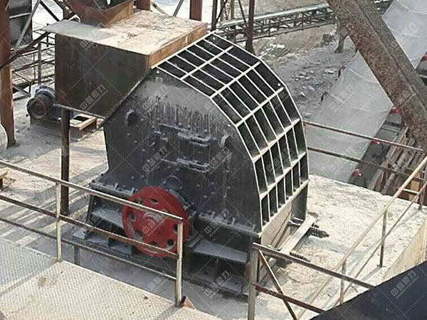 每小時產1000t的錘式打砂機
