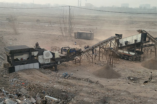 移動石子粉碎機(jī)